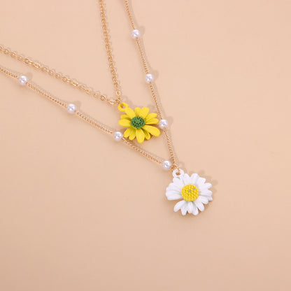 Hot selling flower necklace, Pearl and daisy flower pendant necklace for women [Yellow + white]