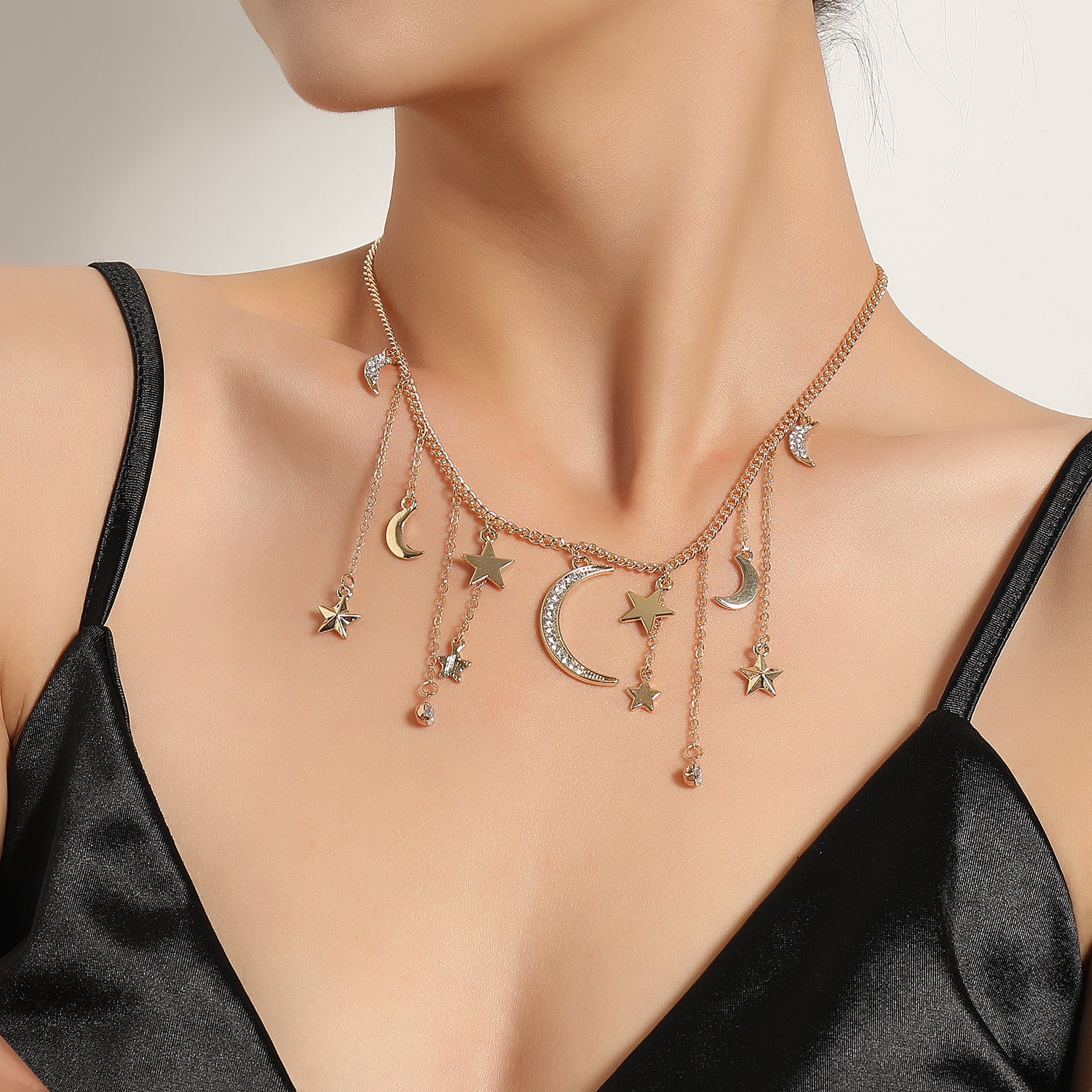 Moon and star necklace, inlaid with zircon necklace, gold-plated necklace, elegant personality