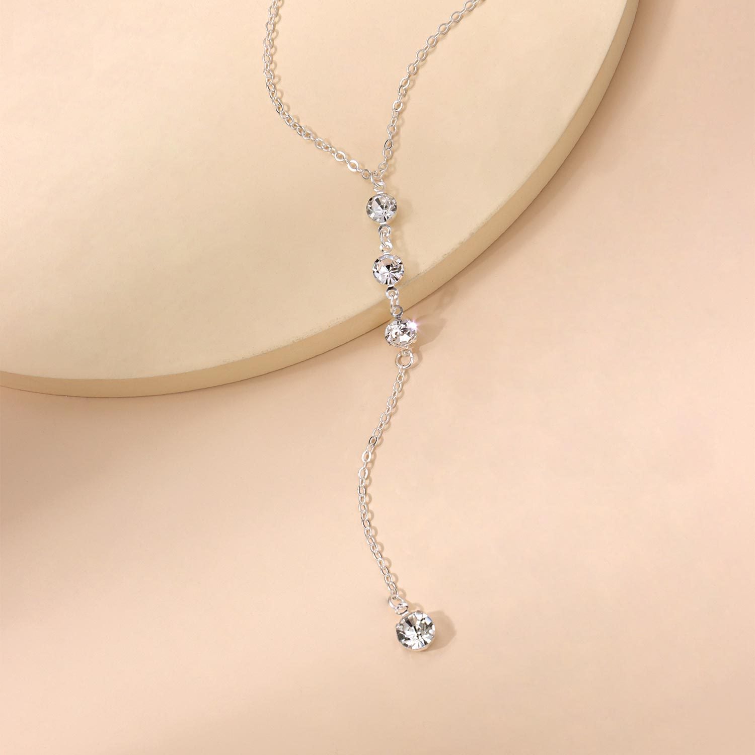 Fashion zircon pendant for women, ultra-fine and trendy necklace