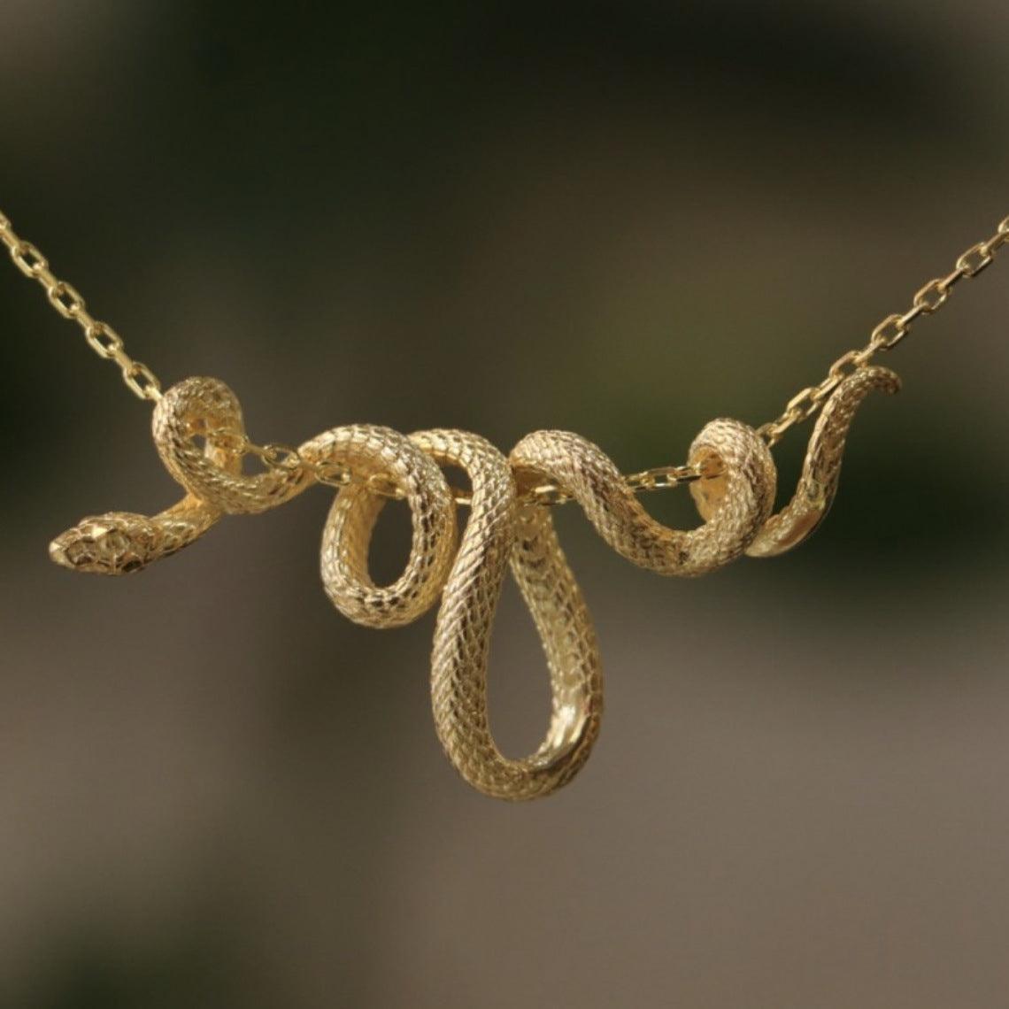 Neutral cold wind entwined snake necklace design snake pendant is creative and versatile, divine healing, boosting energy, and driving away bad luck - KarmaLucky